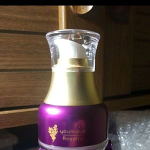 Younique Instant Lifting serum